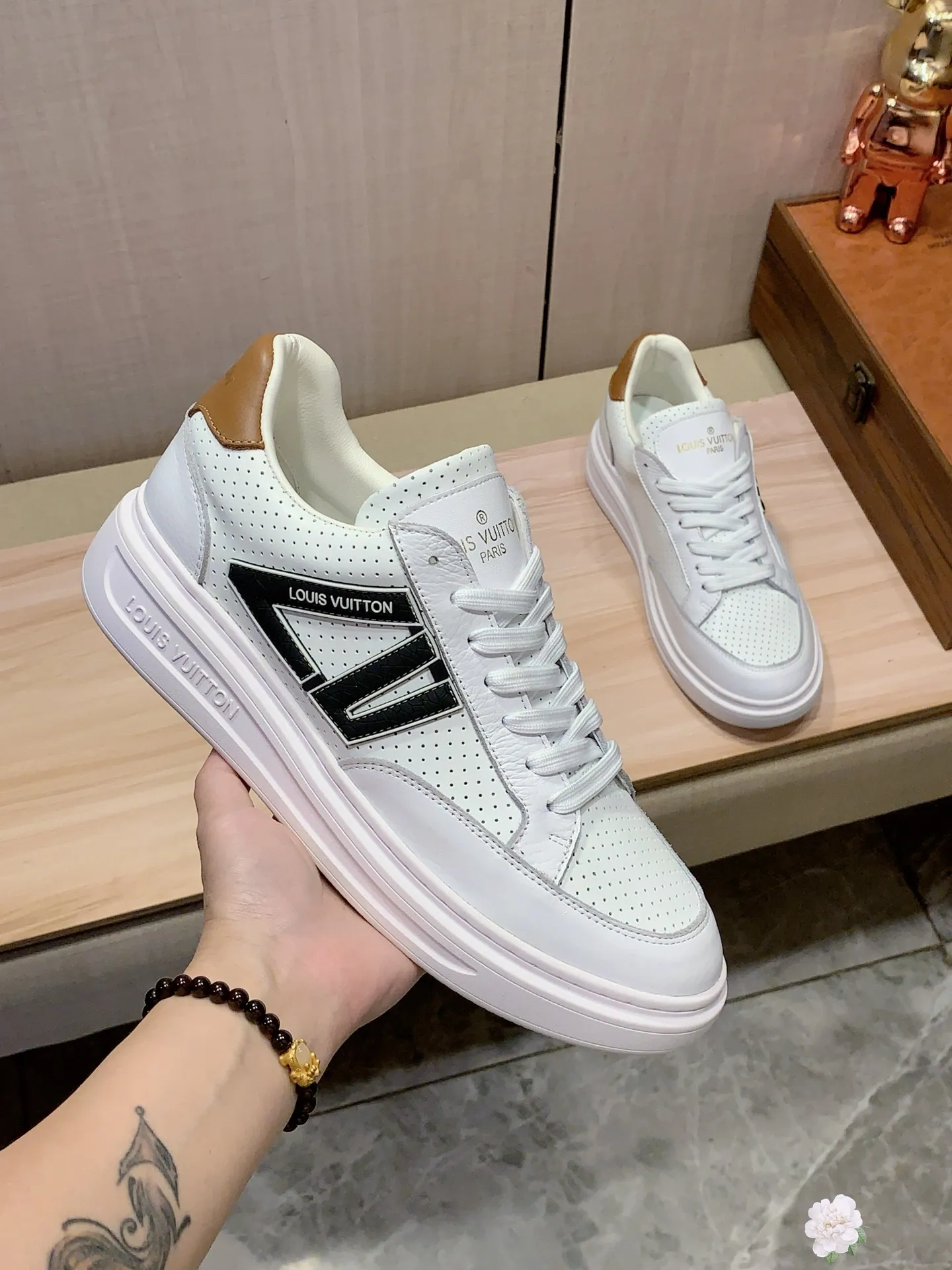 Men's Men's Shoes 💰420💰💰🎩🎩[Lightning][Lightning] "Lv*" The latest and most popular casual shoes, top brands [Seduce] Luxury ~ Purchasing Agency, Top ~ Quality. [Strong] The upper is made of imported breathable cowhide with material ➕ breathable sheepskin feet (•) and fine workmanship. Original stylish and stylish soft rubber wear-resistant and non-slip outsole, light and comfortable on the feet, the real thing looks better when taken in real life, 413: code: 38-44, 6️⃣ colors selected